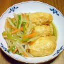 鳥ひき肉のおいなりさん　野菜あんかけ